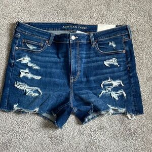 NWT American Eagle High V-Rise Shortie